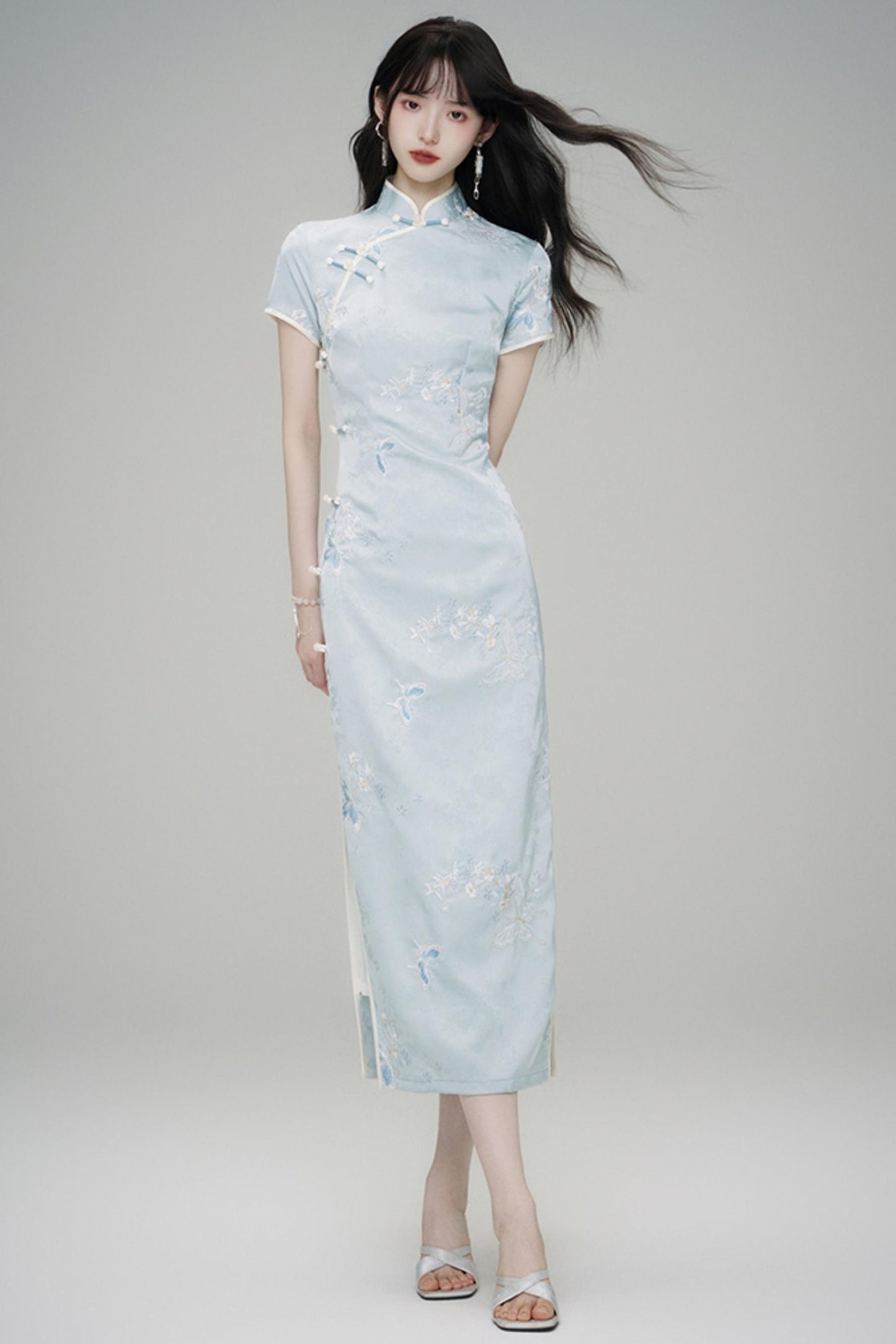 Chinese Style Embroidered Short Sleeve Dress