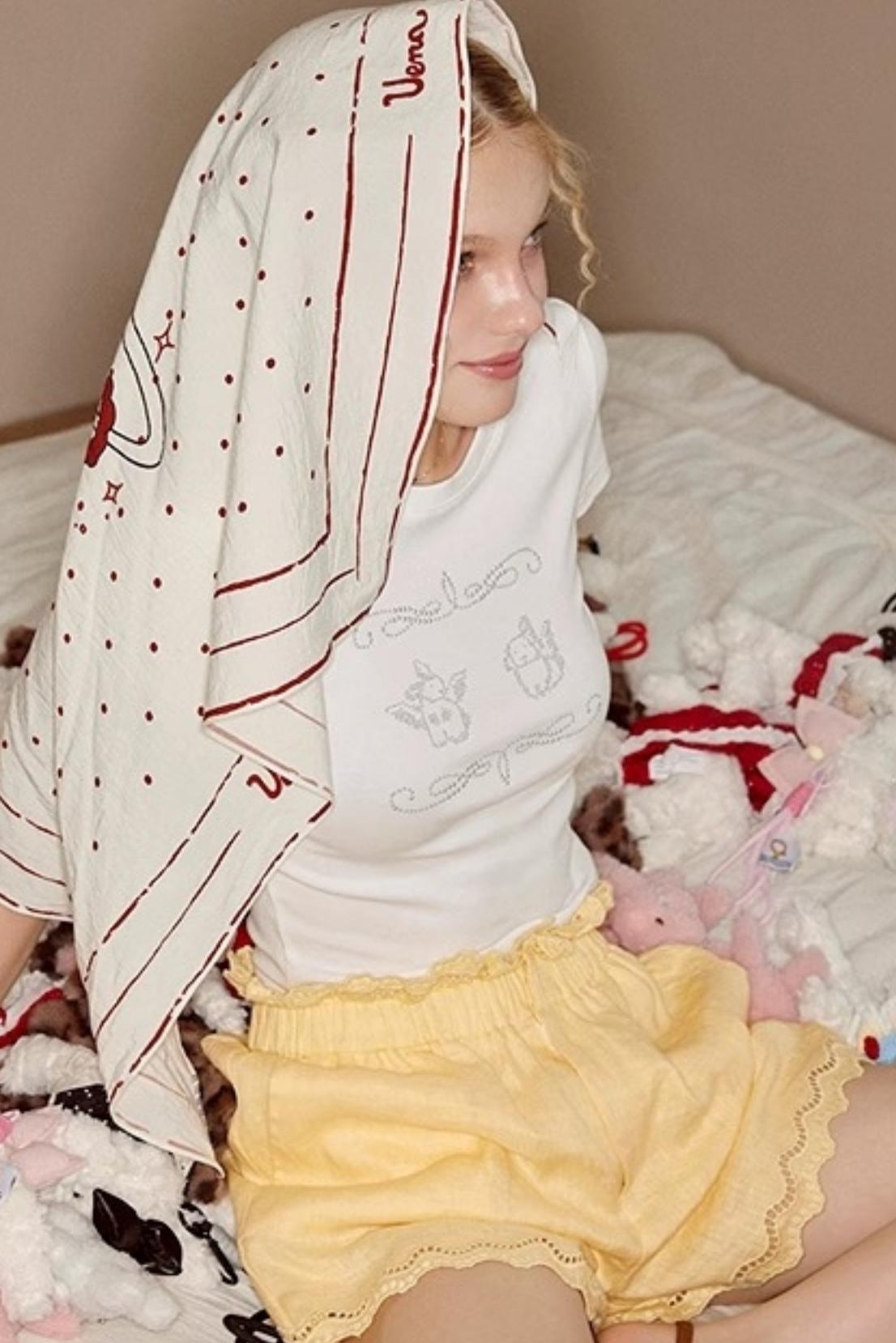 Lace Ensemble Shirt And Shorts Set-Up