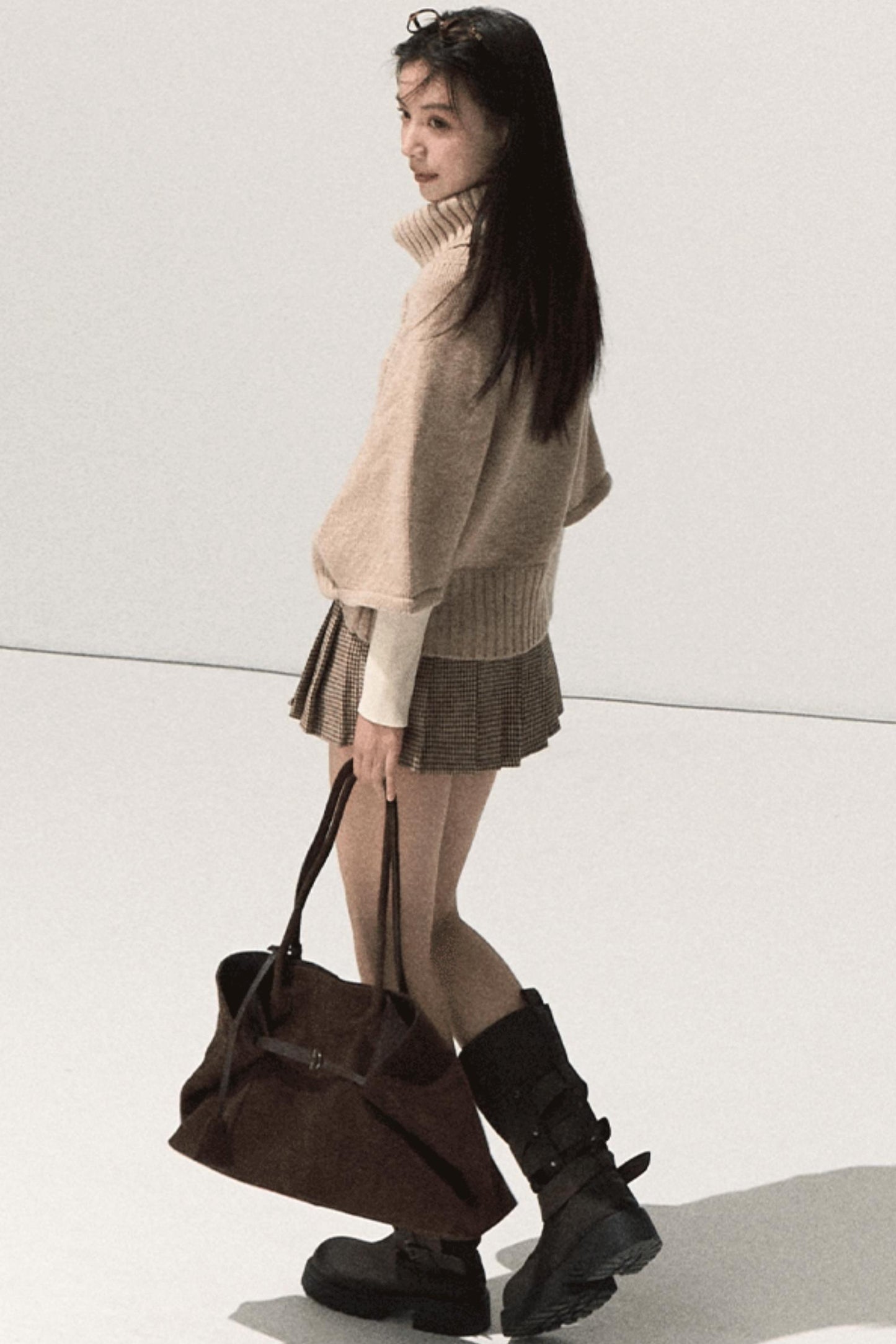 Moon Wool Twist Knit Cape Sweater Set-Up