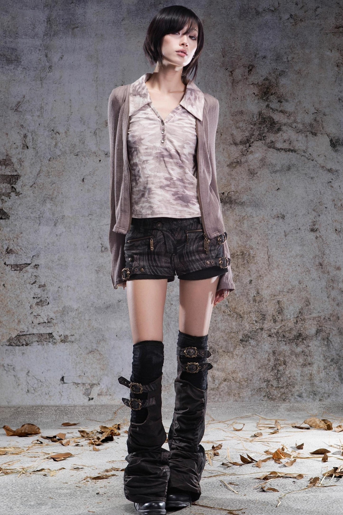 Slim Fit V-Neck Pullover Knit Top