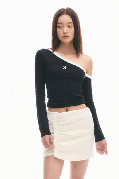 Slender Asymmetry Knit Top