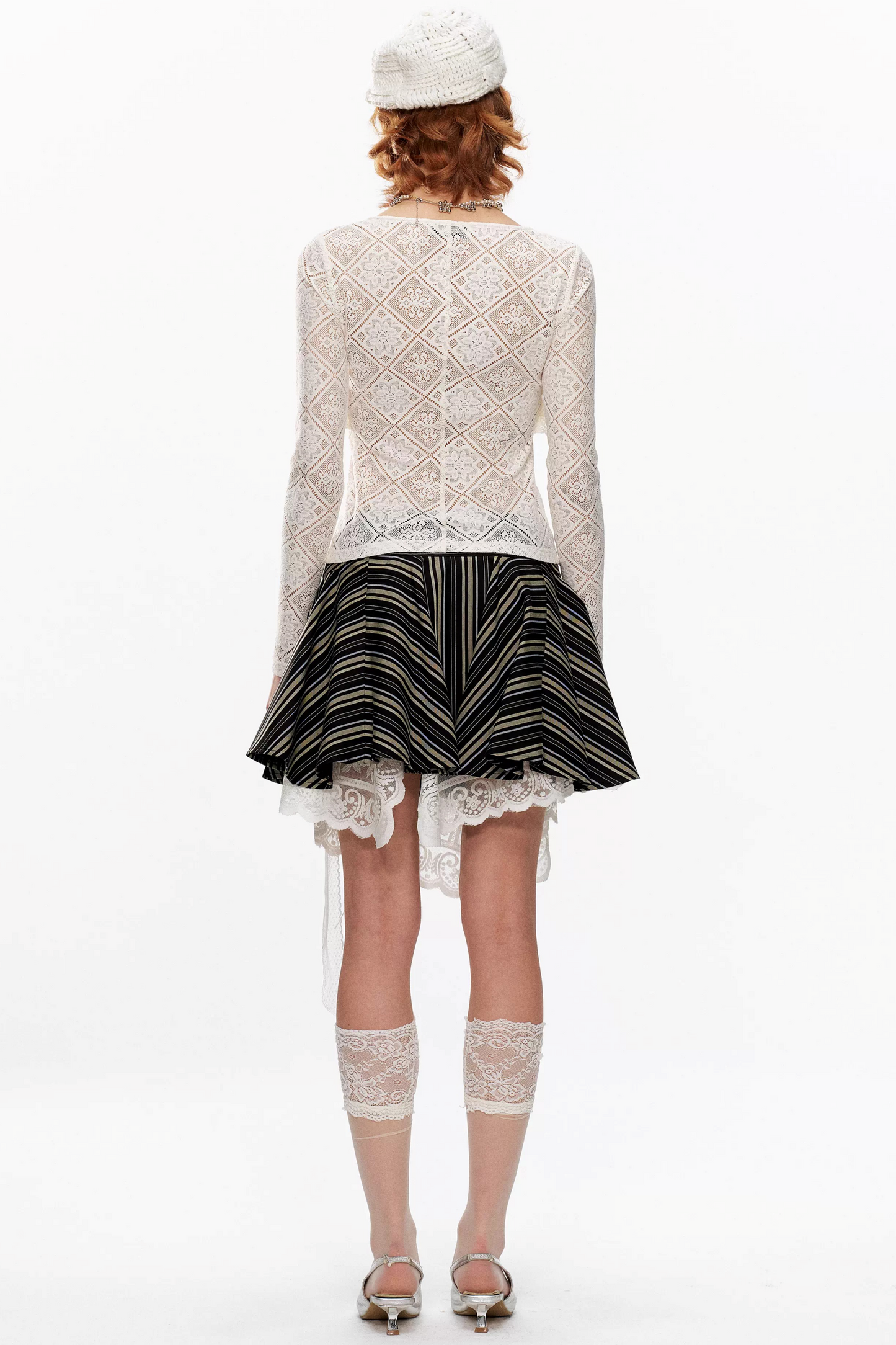 Beige, transparent Strickjacke mit Spitze
