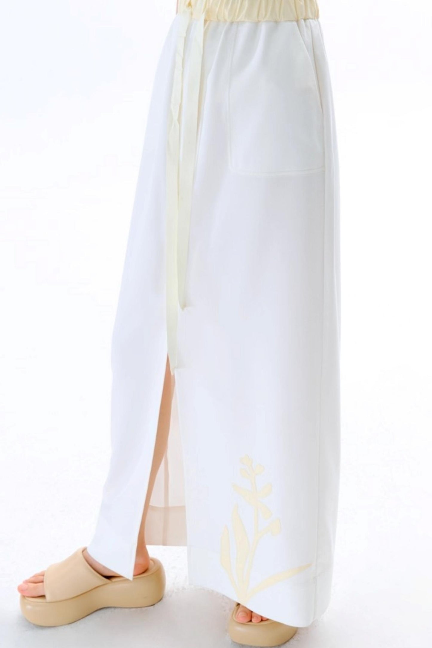 Magnolia Hand-Cranked Appliqué Skirt