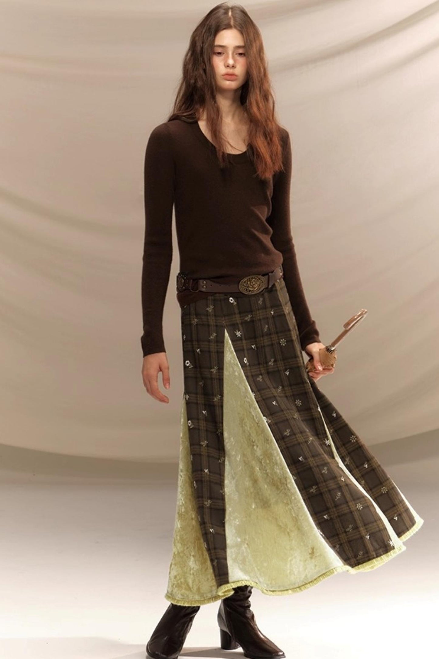 Embroidery Irregular Splicing Velvet Skirt