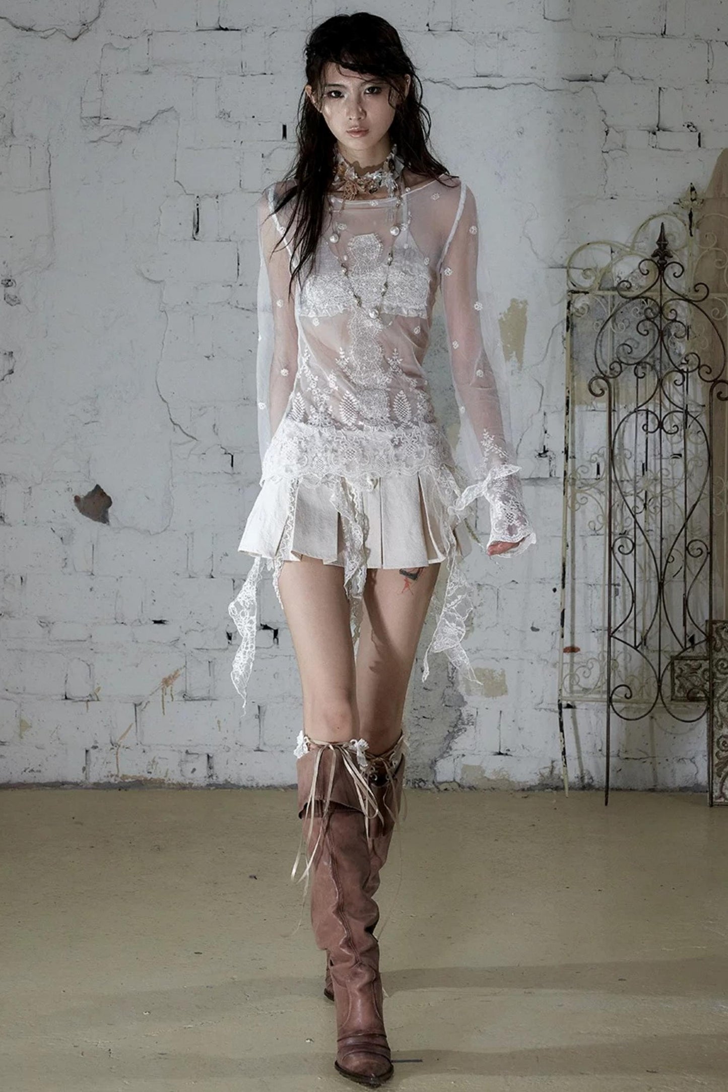 Baroque Lace Pleated Skirt