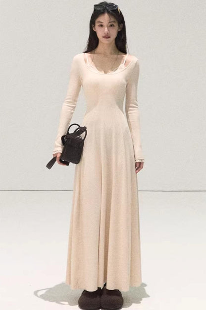 Gestreiftes Kleid mit Ballettkragen