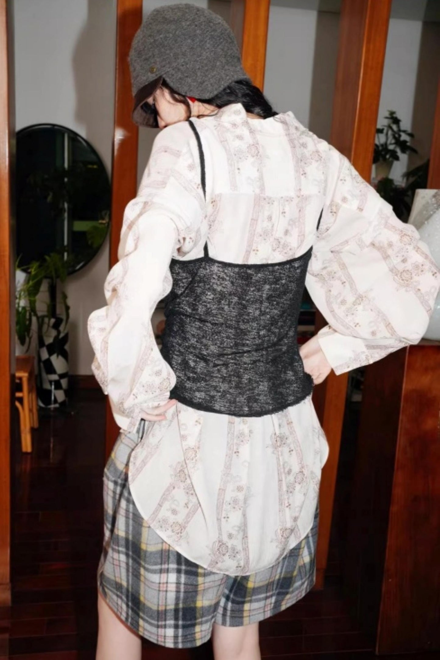 Solid Color Embroidery Vest Top