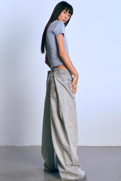 Reversed Wide-Leg Cargo Pants
