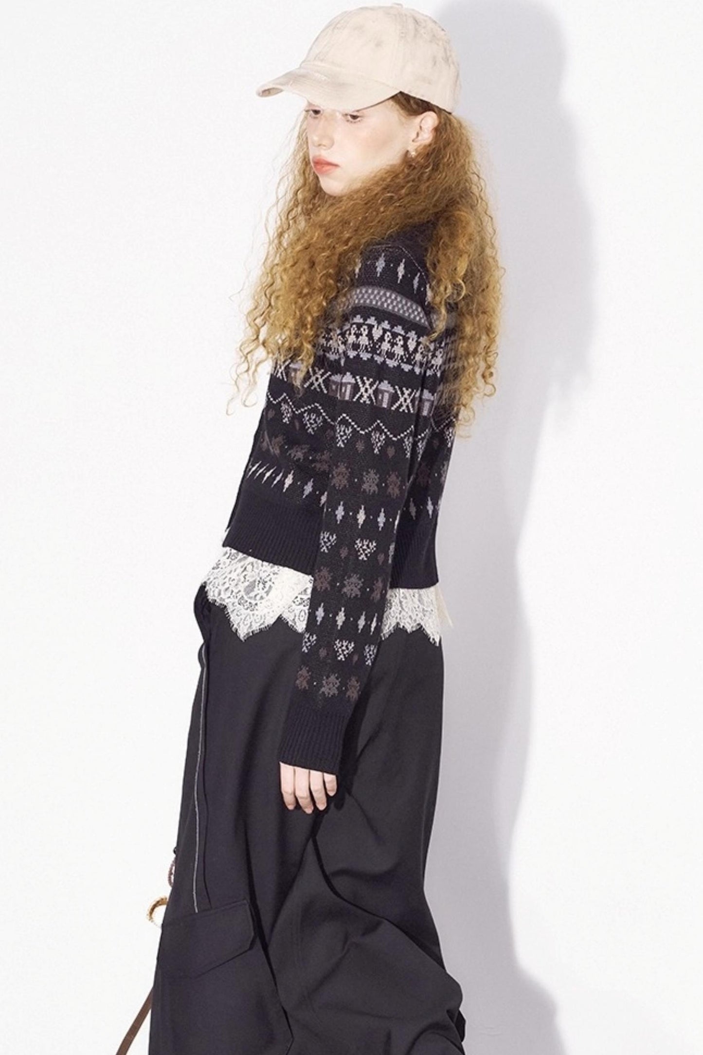 Jacquard Embroidery Slim Cardigan