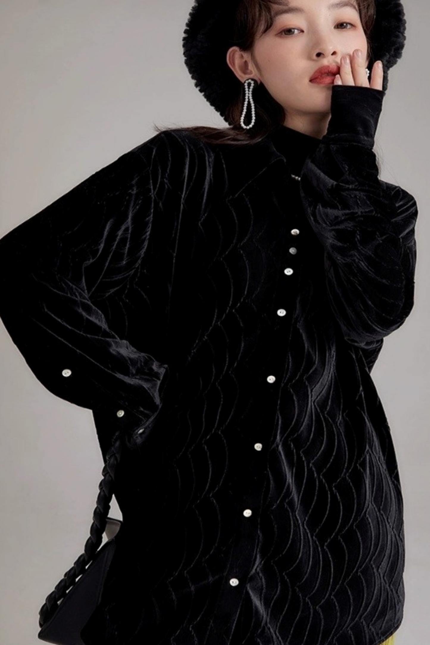 Original Design White Long-Sleeved Shirt