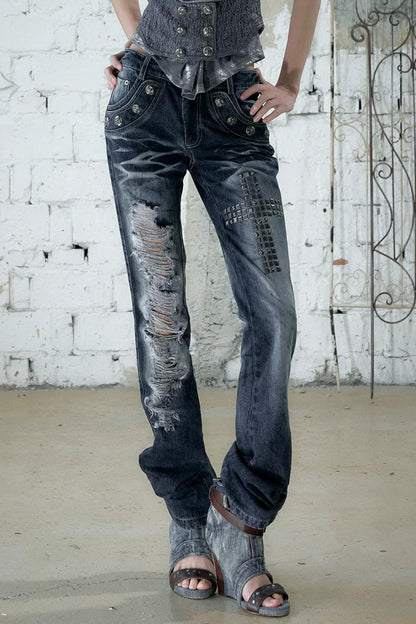Jeanshose in Used-Optik mit Strasssteinen