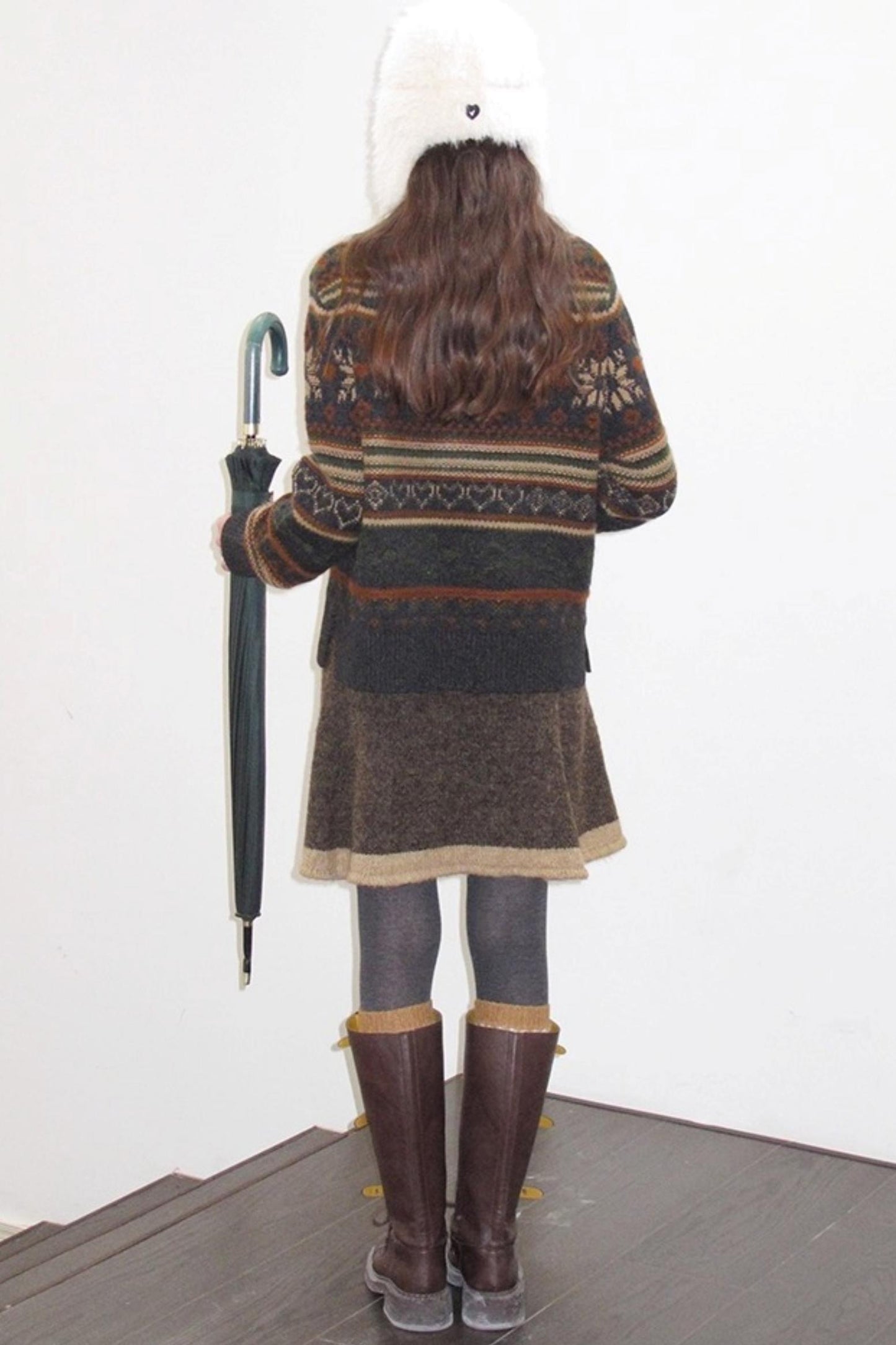 Fireplace Night Wool Sweater Set-Up