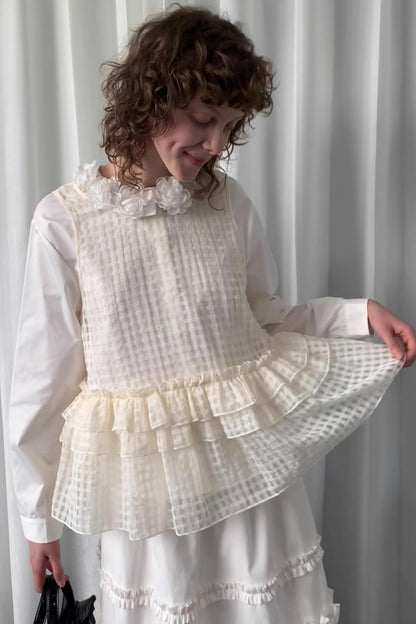 Three-Dimensional White Long Sleeve Shirt