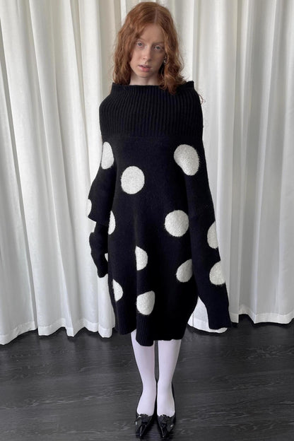 Lazy Pile Collar Sweater