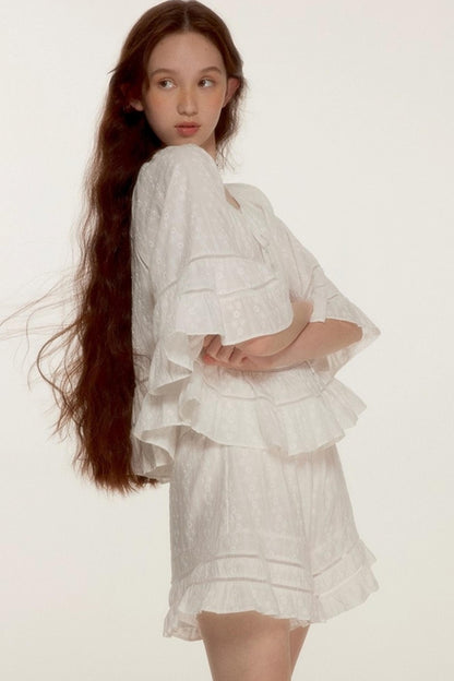 Noisy Flowers Embroidered Shirt Shorts Set-Up