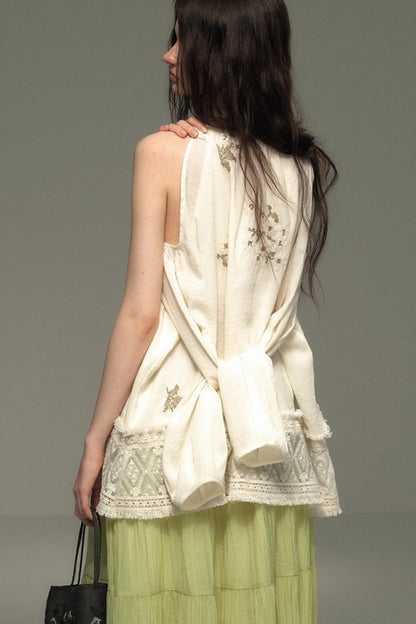 Neoclassical Embroidery Off-the-Shoulder Top