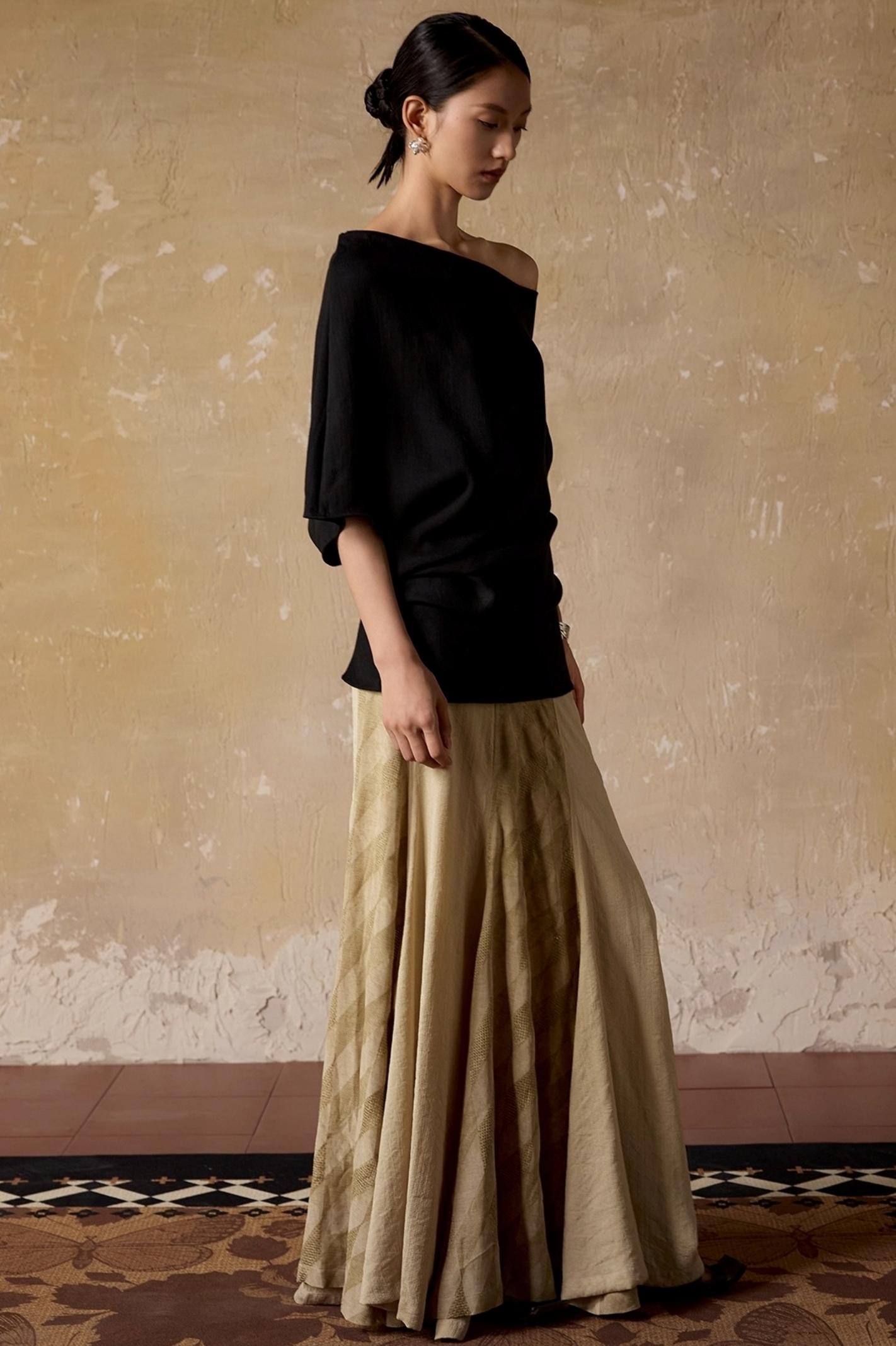 Black Shoulder Irregular Design T-Shirt