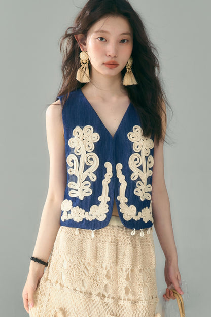 Wind Vines Flower Shell Pendant Vest Set-Up