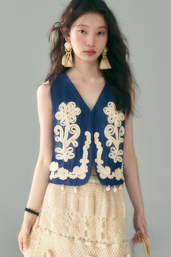 Wind Vines Flower Shell Pendant Vest Set-Up