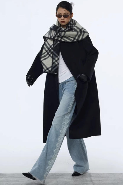 Lace Print Raw Hem Jeans