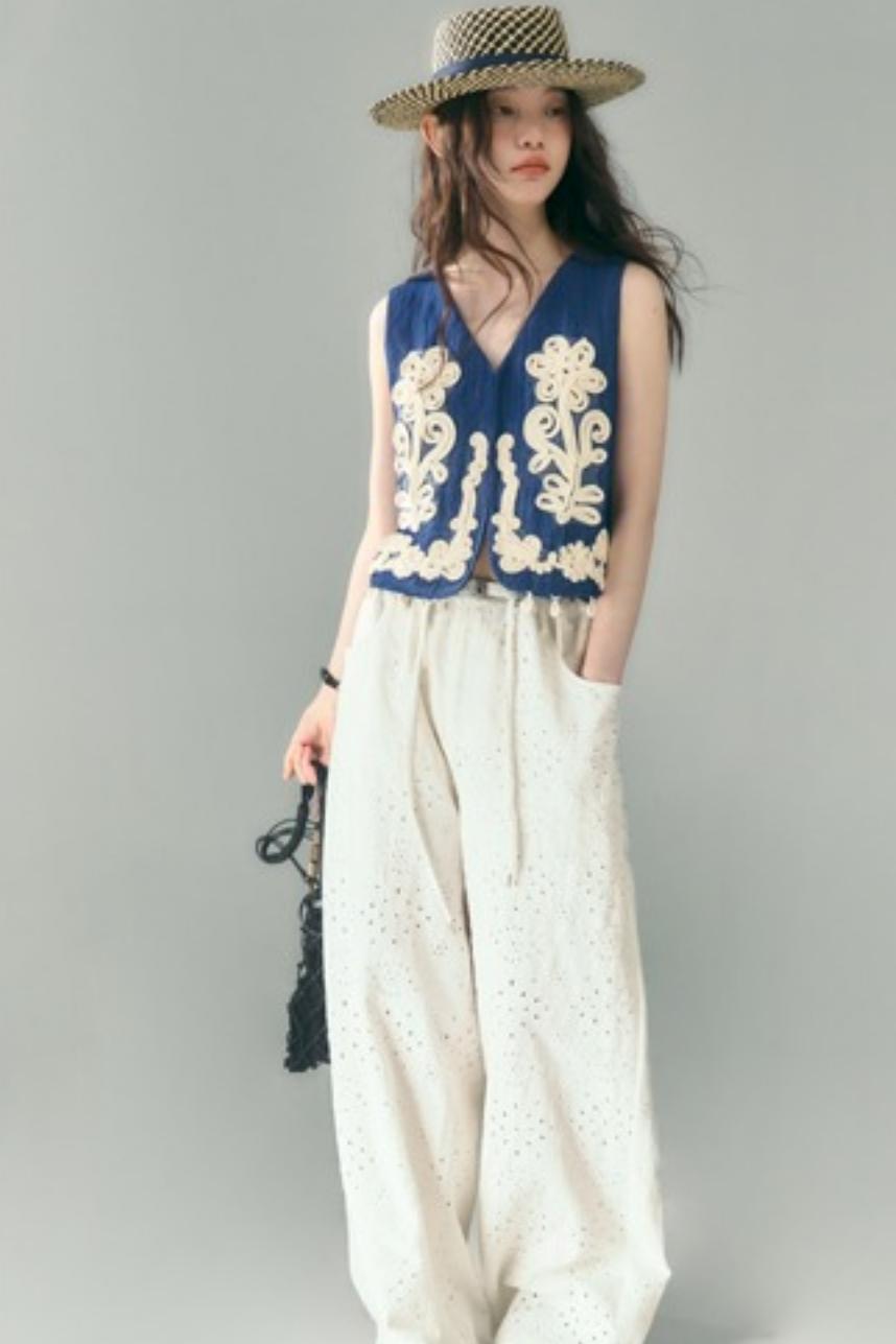 Vine & Shell Ensemble Skirt Set-Up