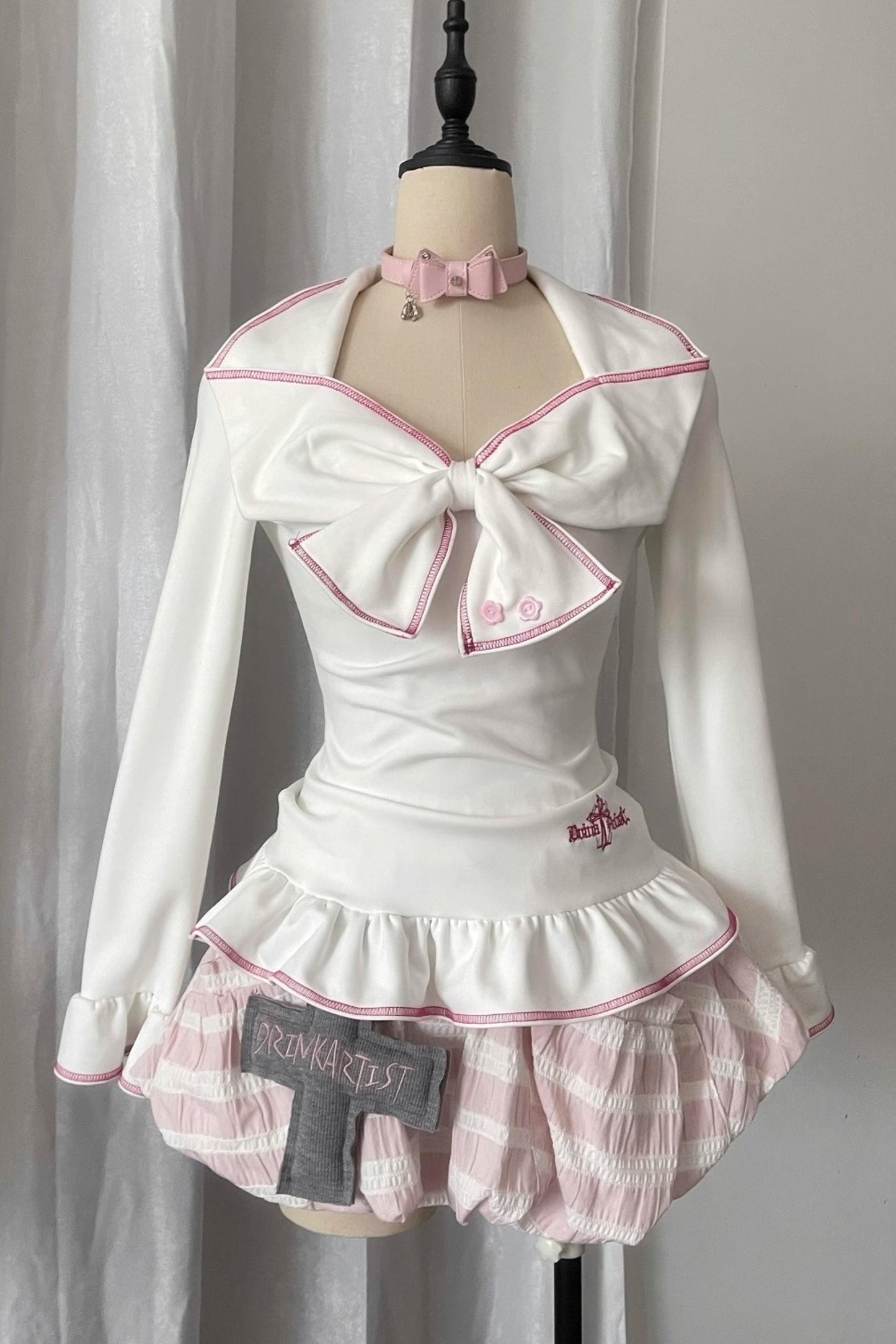 White Slim Square Neck Lace Top