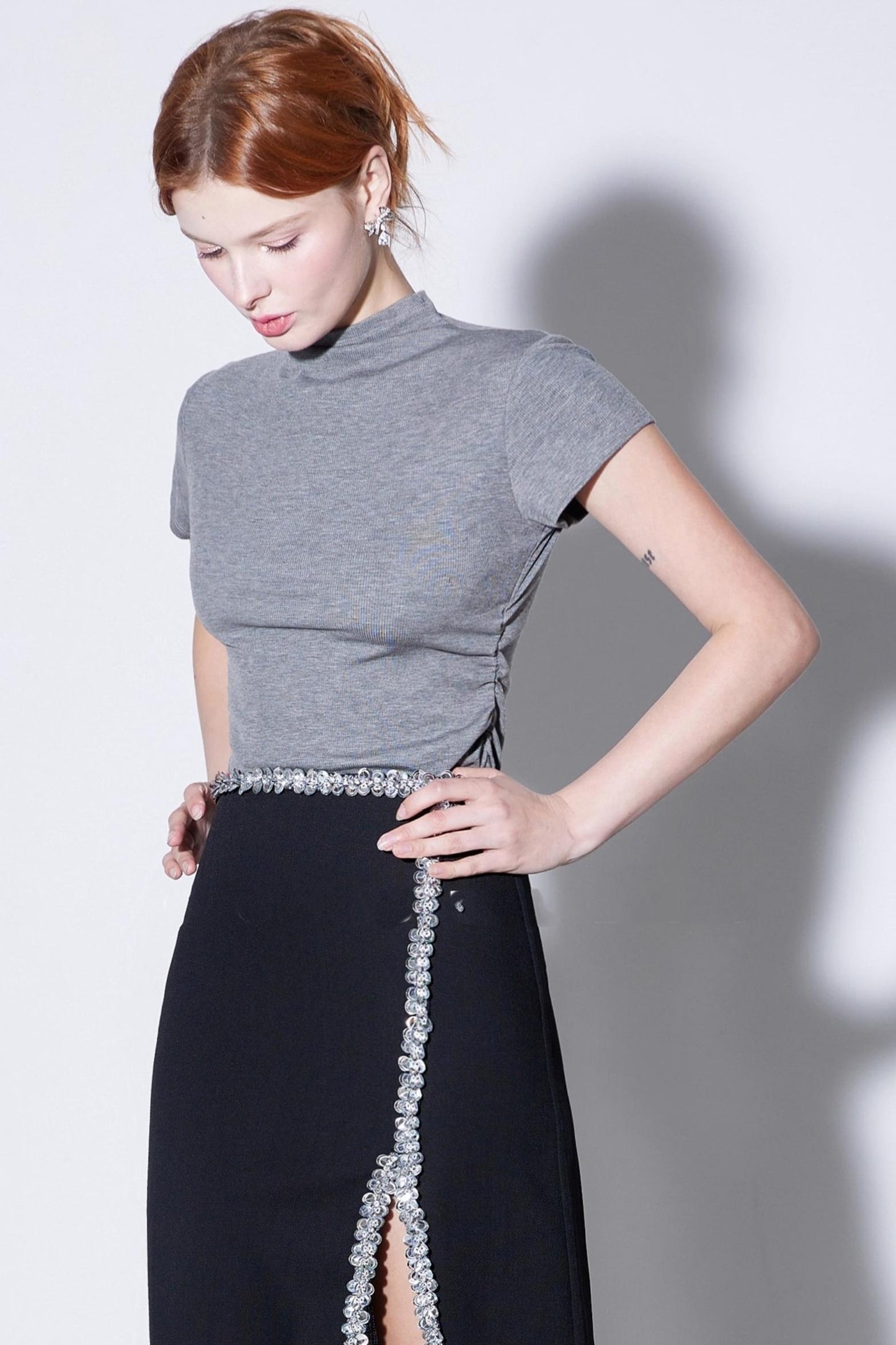 Fairy Touch High Neck Slim T-shirt