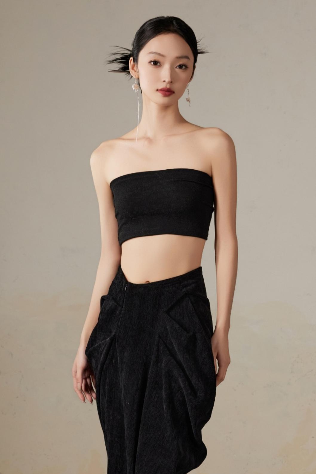 Sleek Black Strapless Top