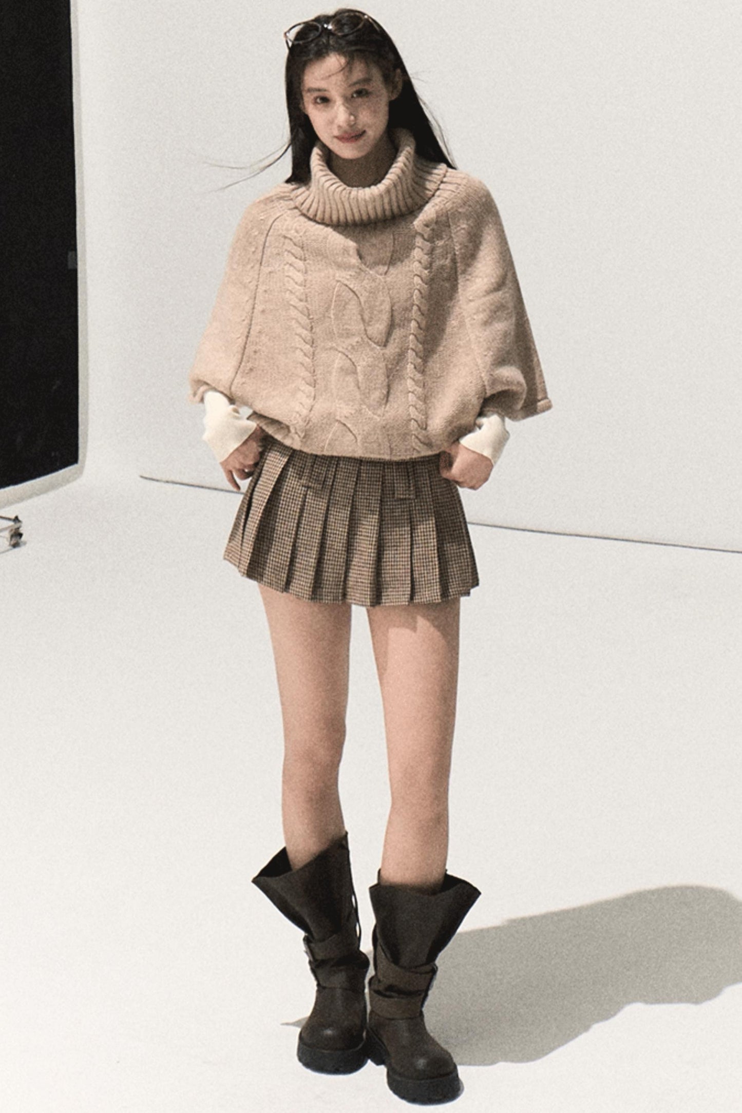 Moon Wool Twist Knit Cape Sweater Set-Up