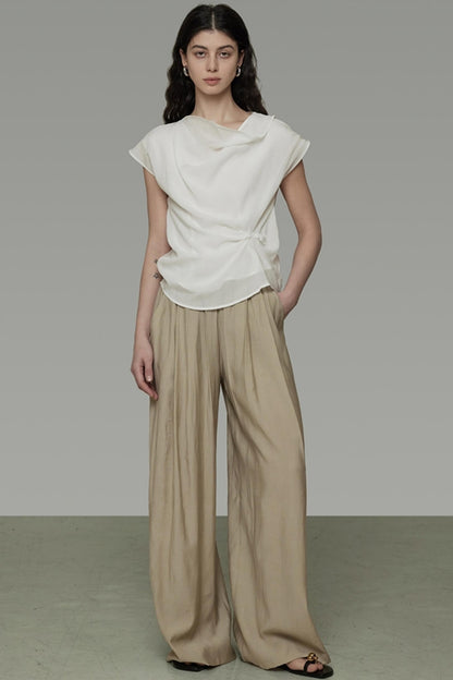 Flowing Pleated Wide-Leg Trousers