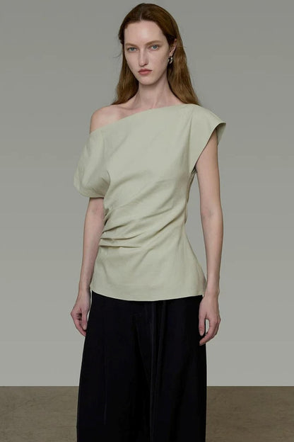 Niche Elegant Off-Shoulder Top