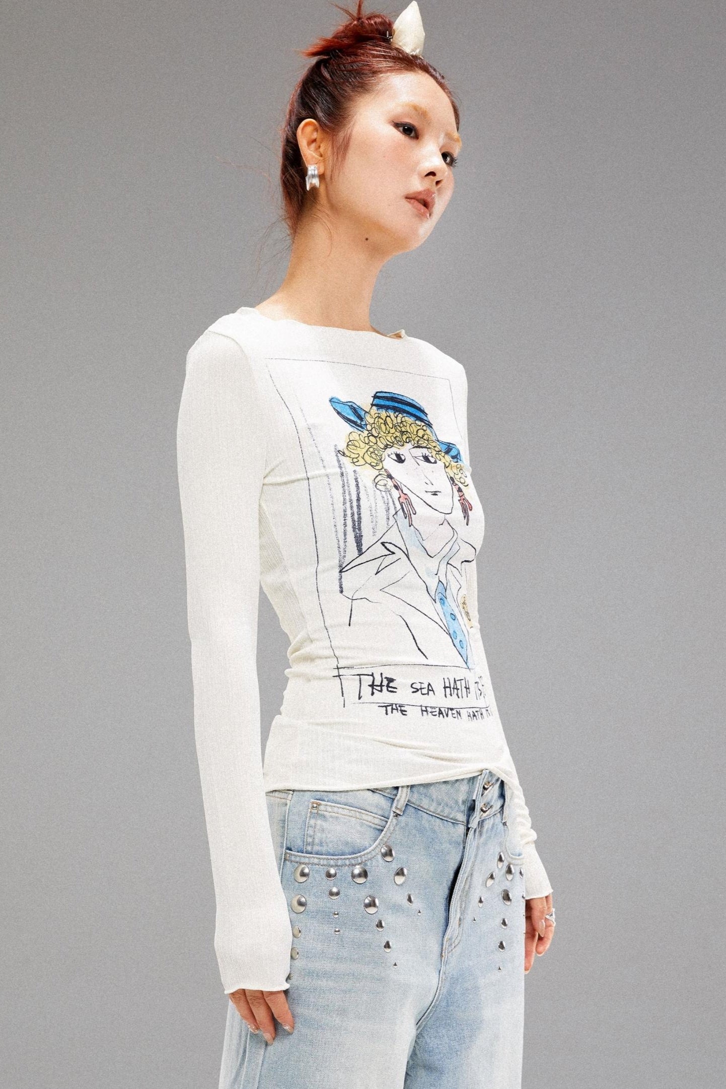 Retro Art Face Print Knit Top