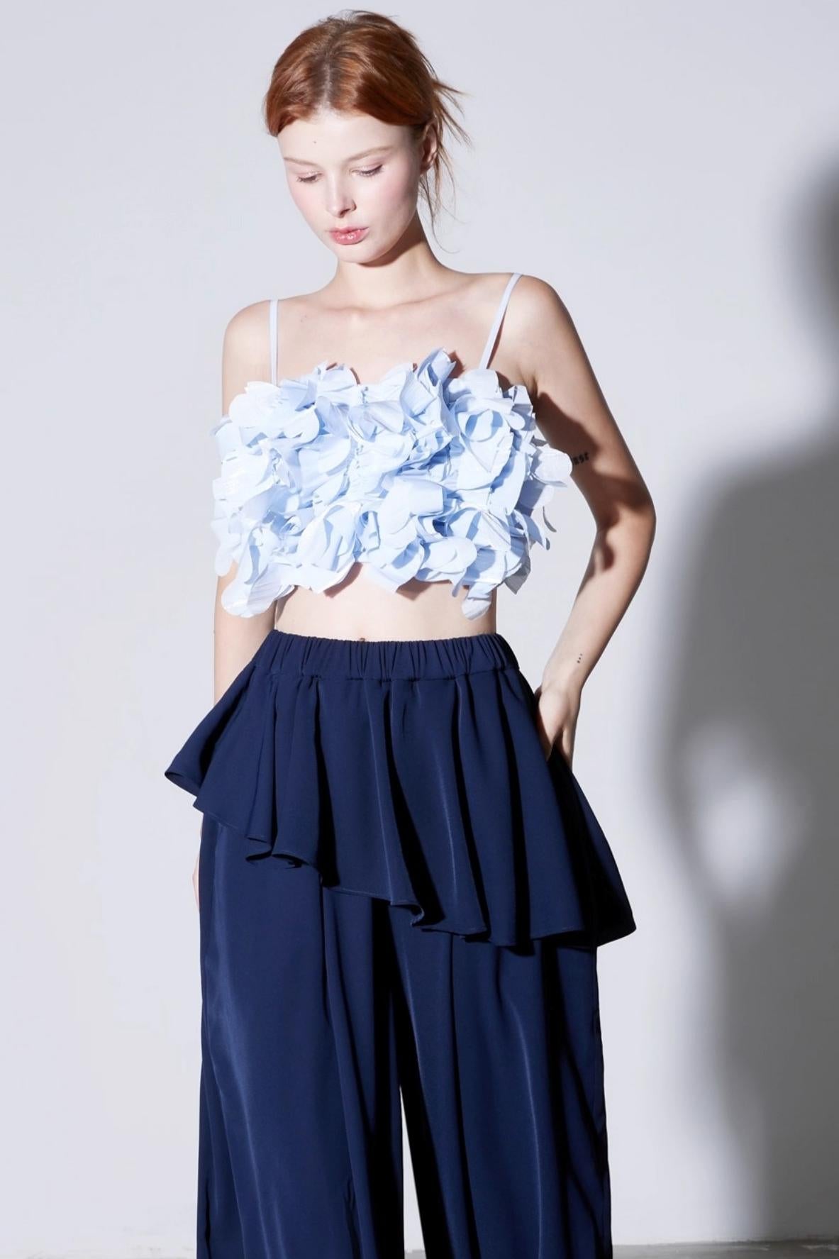 Ultra-Complex Double-Layer Petal Suspender