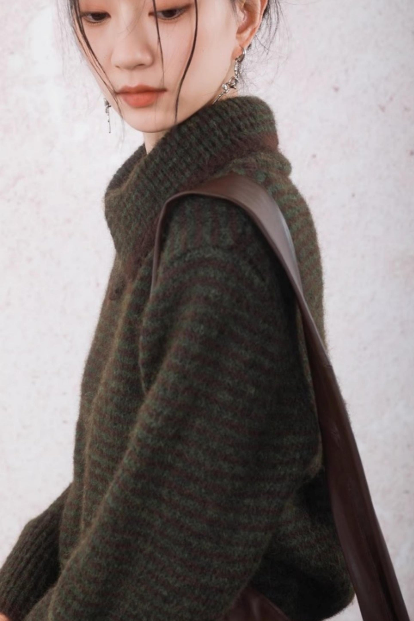 Ingko Vintage Lapel Sweater