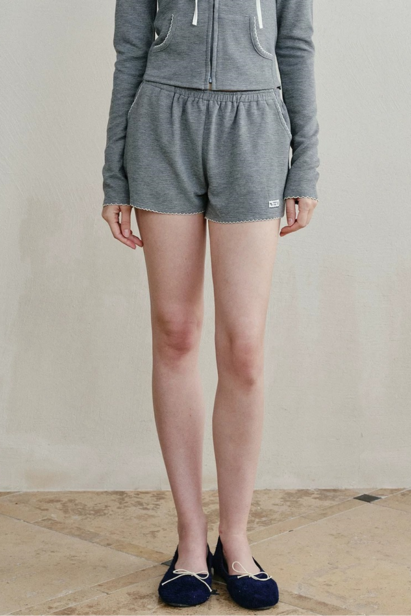 Contrasting Dog-Tooth Lace Shorts