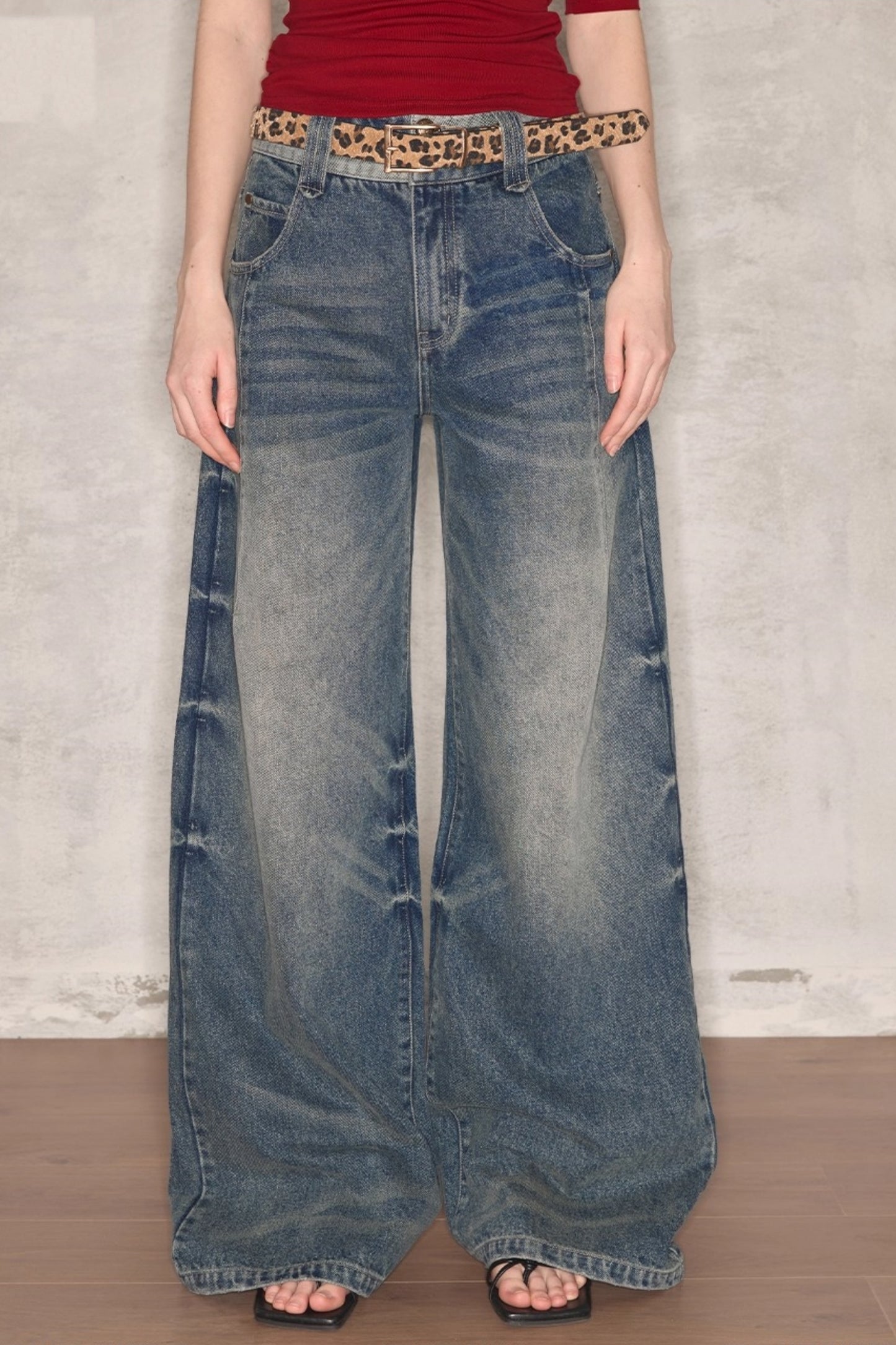 Retro Waist Loose Jeans