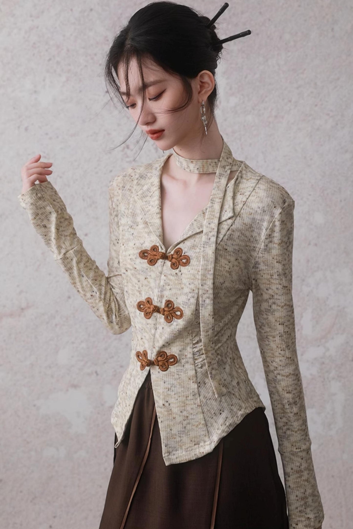 Sand Color Niche Long-Sleeve Shirt