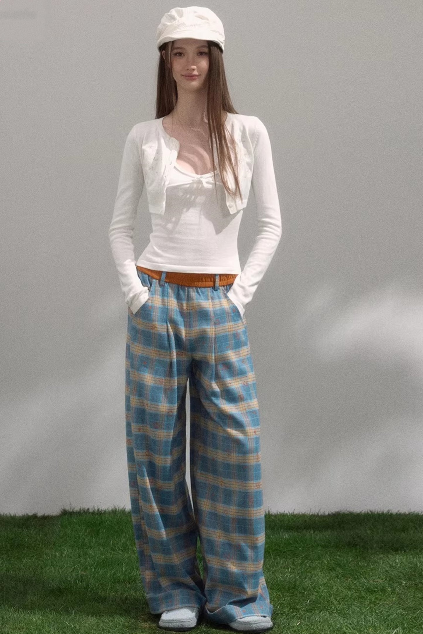 Kontrastierende, karierte, gerade Hose
