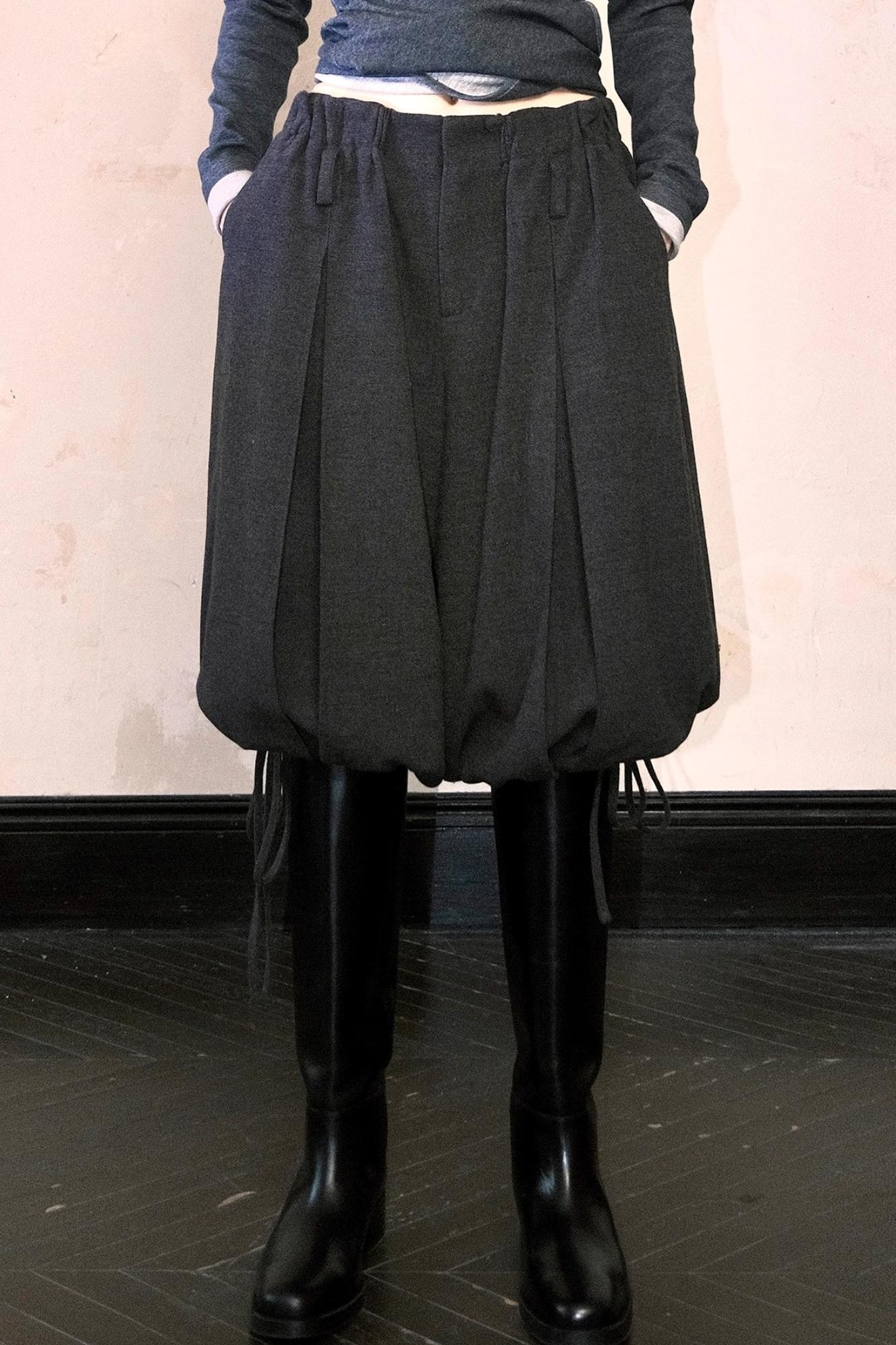 Three-Dimensional Wool Drawstring Pants