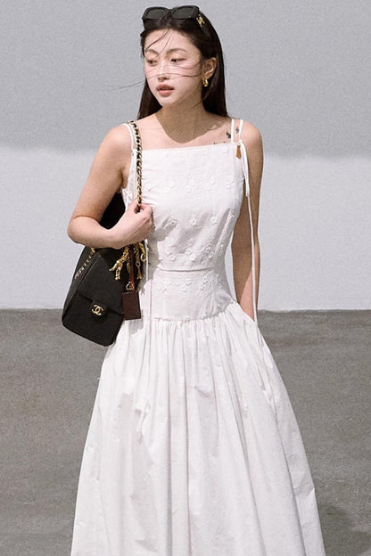 Three-Dimensional Embroidered Sleeveless Dress