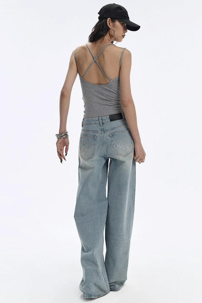 Blaue Jeans mit Edelsteinen und Diamanten