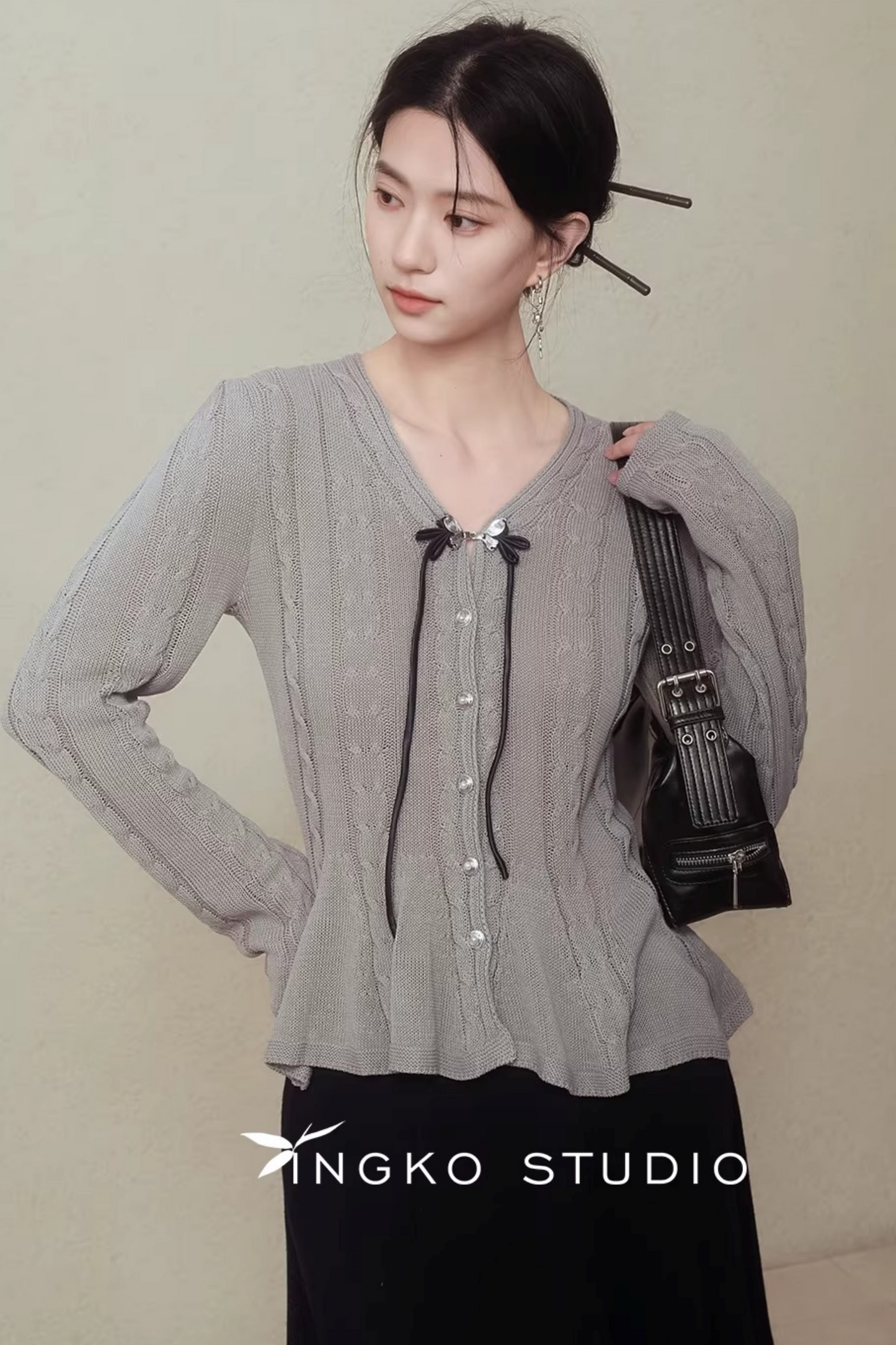 Ingko Cloud Gray Knit Cardigan