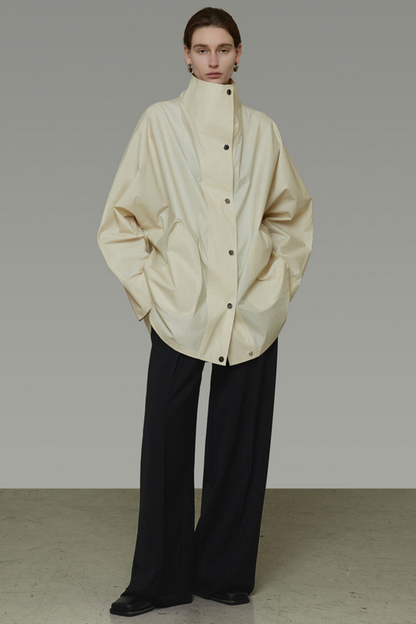 Trenchcoat mit Metallknopf