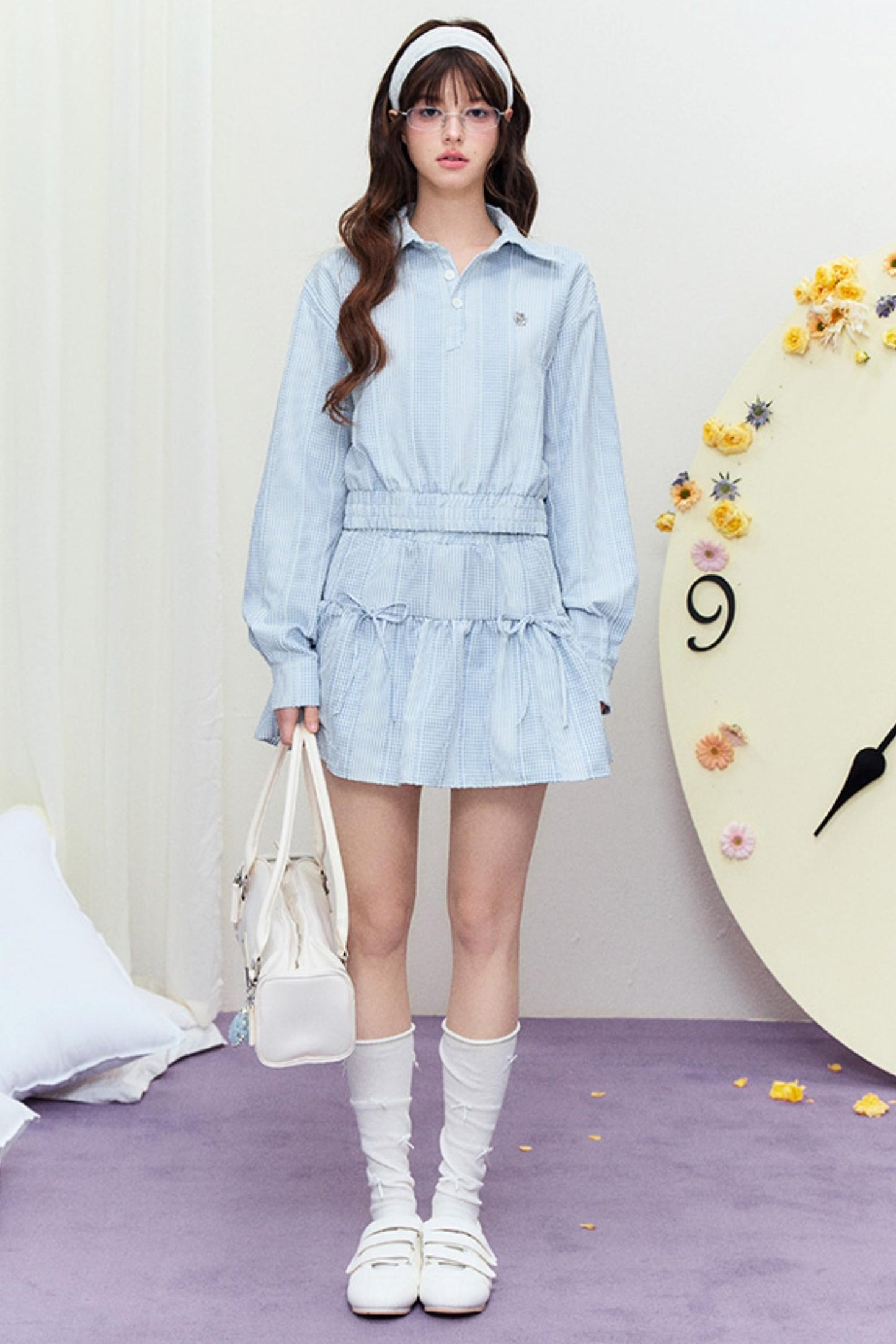 Zweiteiliger gestreifter Frühlingsanzug mit Regenschirmrock