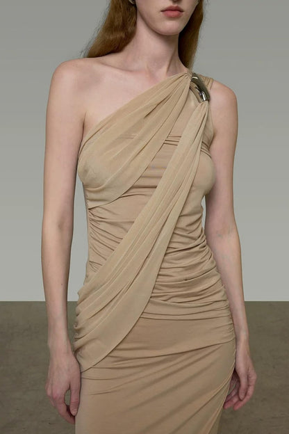 Schulterfreies Kleid mit Schleife