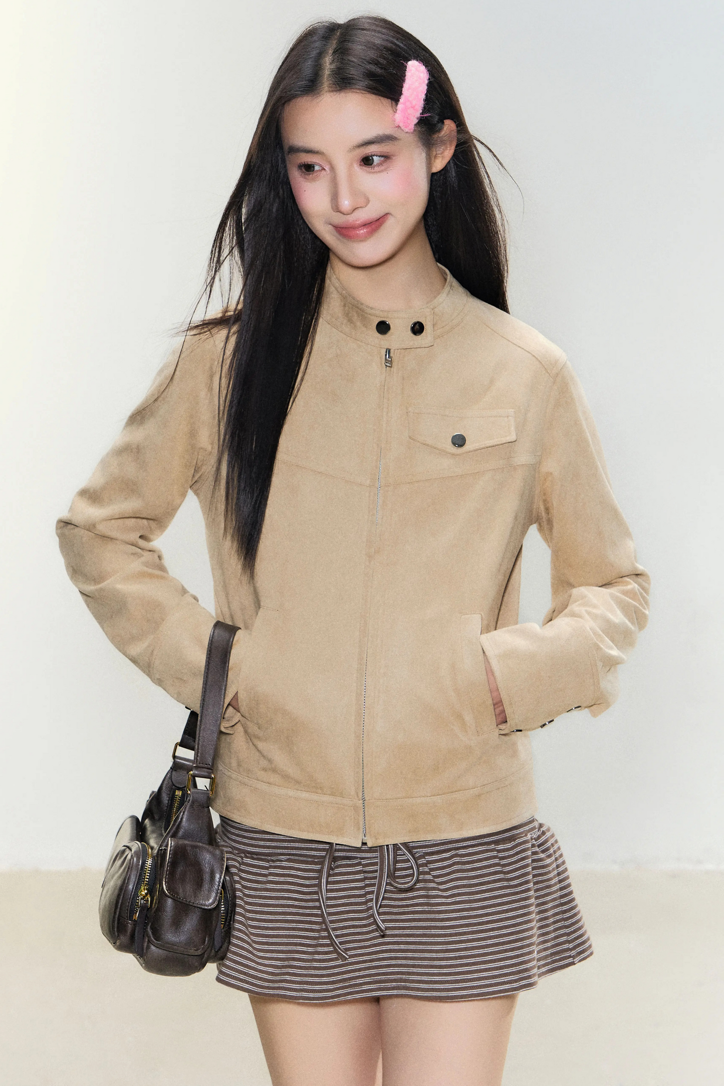 Bikerjacke aus Wildleder mit Stehkragen