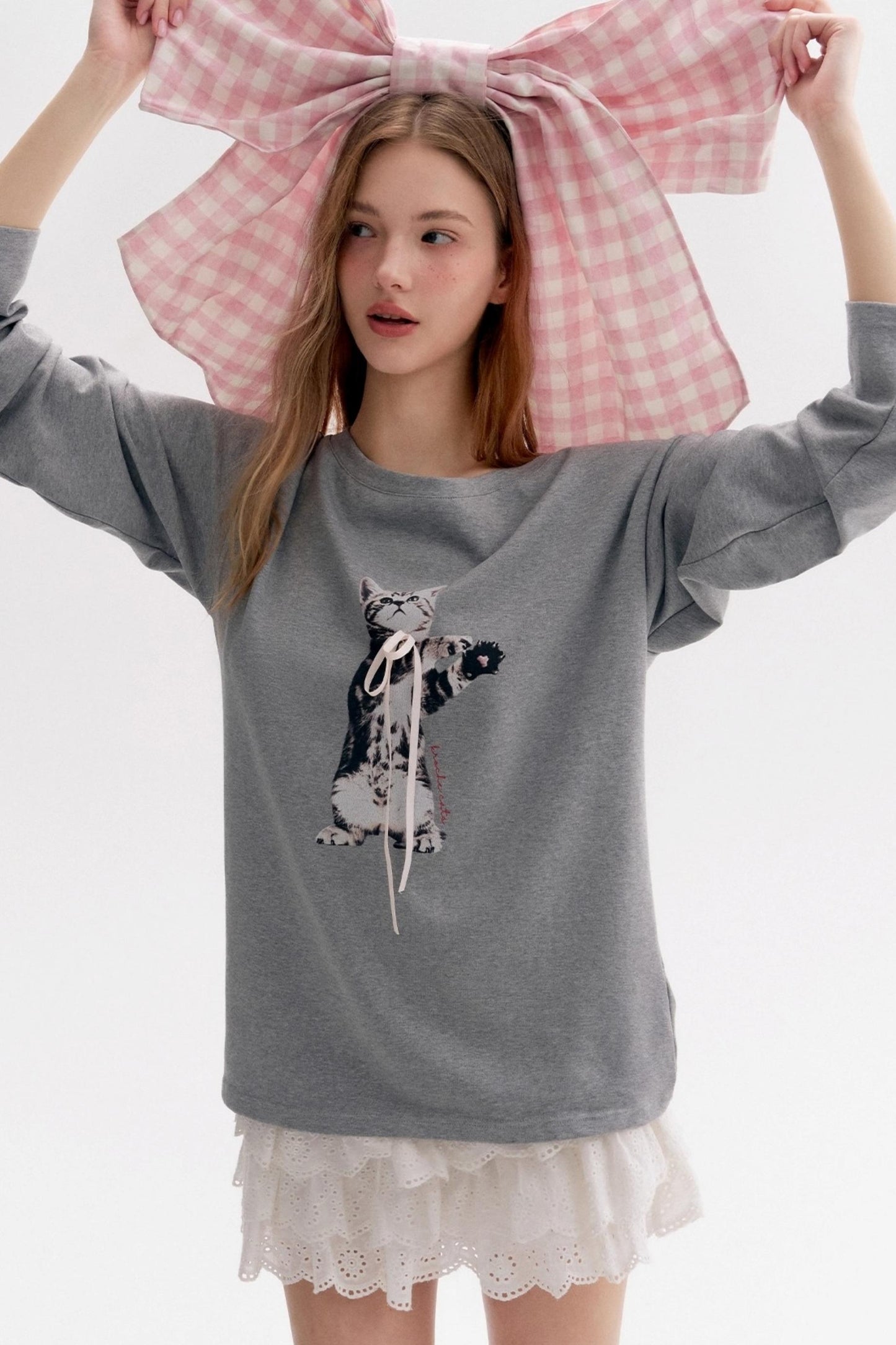 Lazy Kitten-print Long-sleeved T-shirt