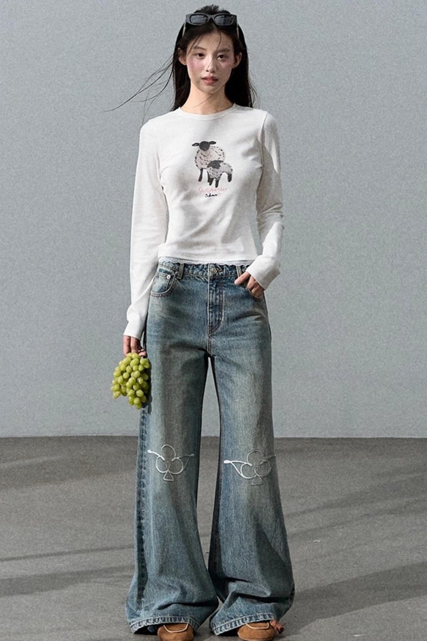Laser-Cut Flower Vintage Wide-Leg Jeans