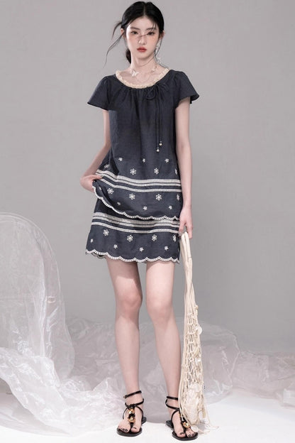 Coconut Sea Embroidered Set