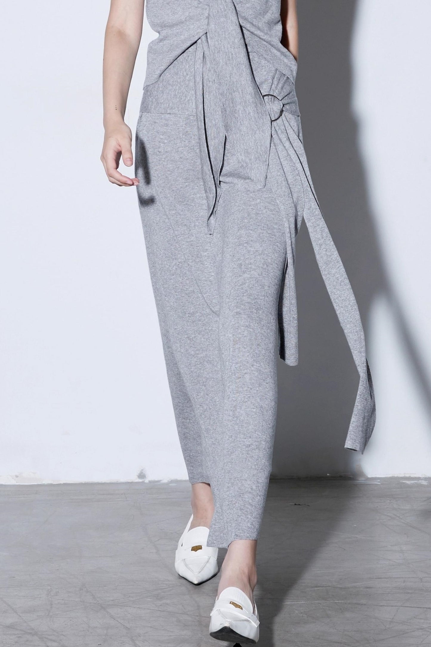 Autumn Basulan V-Neck Vest Set-Up